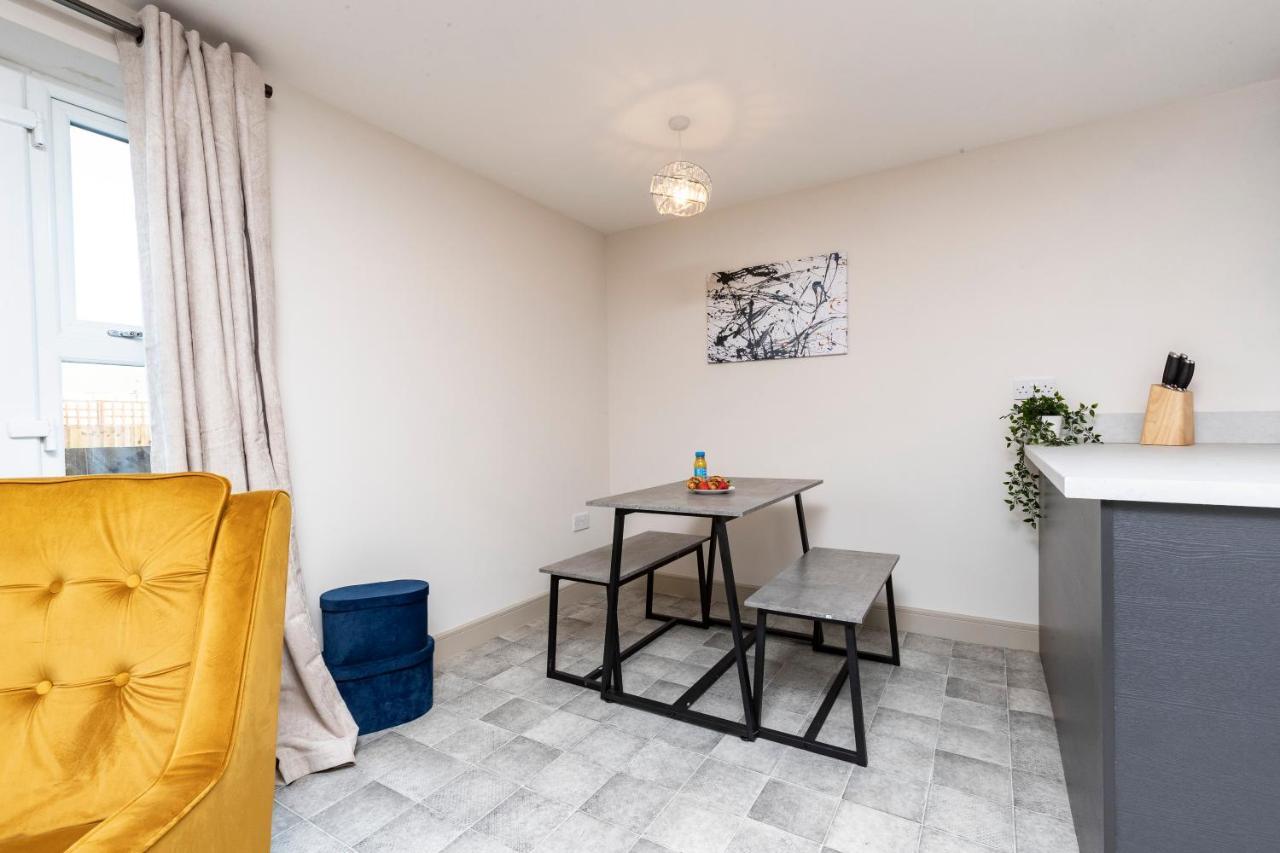 Avery House 2 - Two Bedroom With Outdoor Terrace By Bpne Darlington  Exterior foto